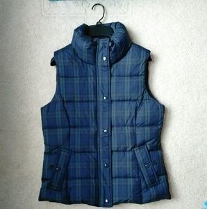 G.H. Bass & Co. Plaid Puffy vest size XS